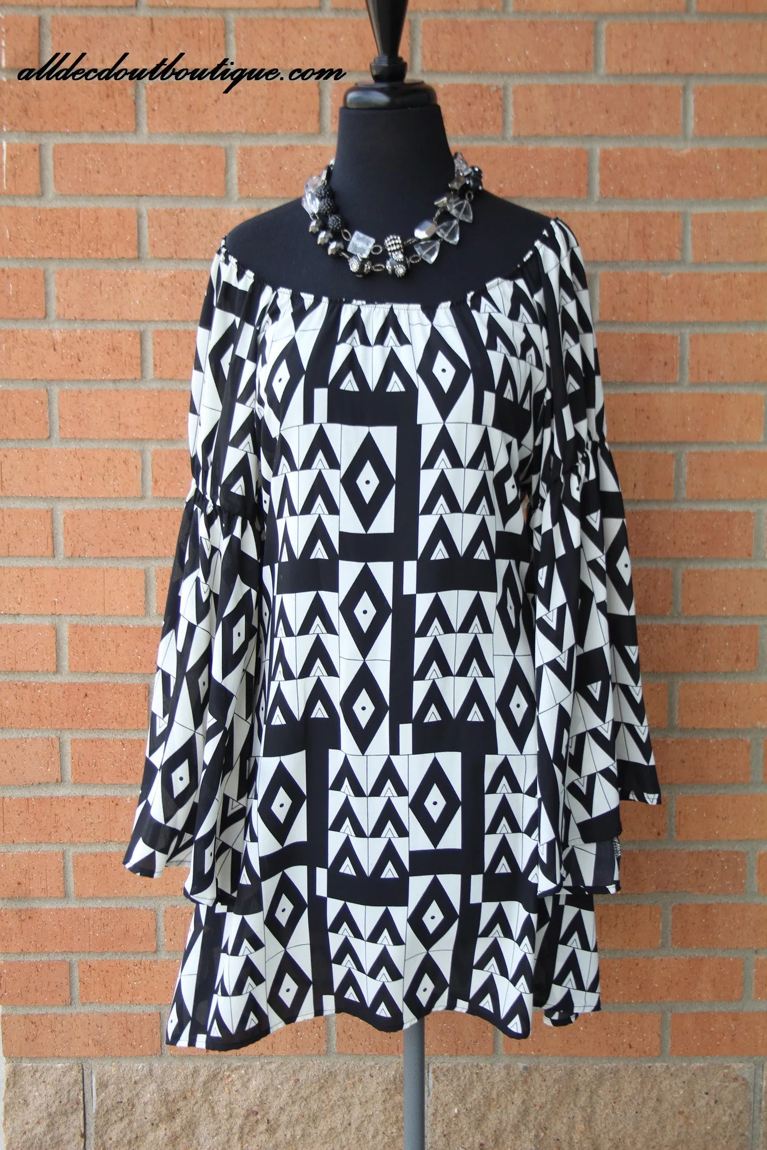 2 Tee Couture | Geometric Print Dress with Flare Sleeve