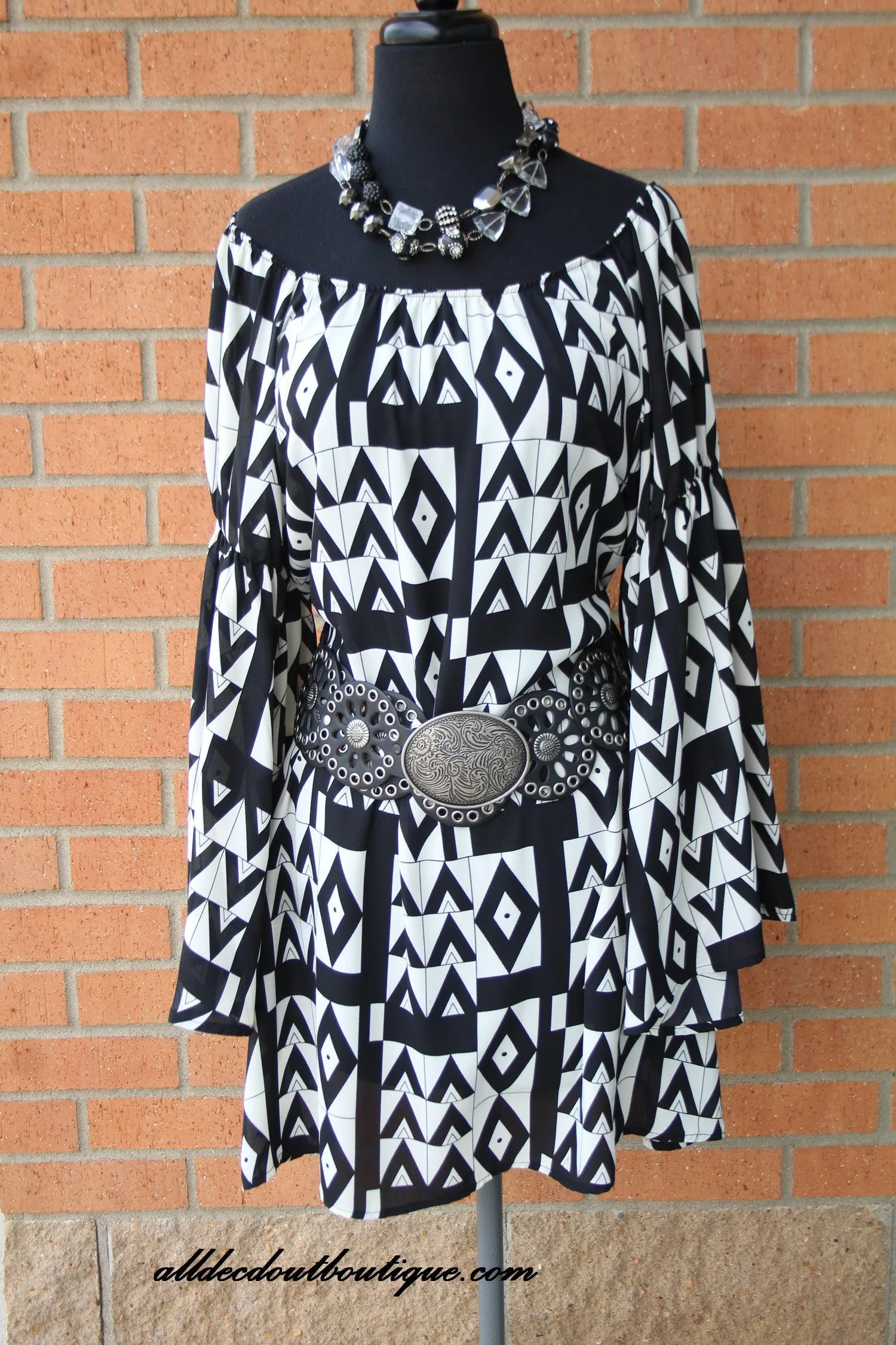 2 Tee Couture | Geometric Print Dress with Flare Sleeve