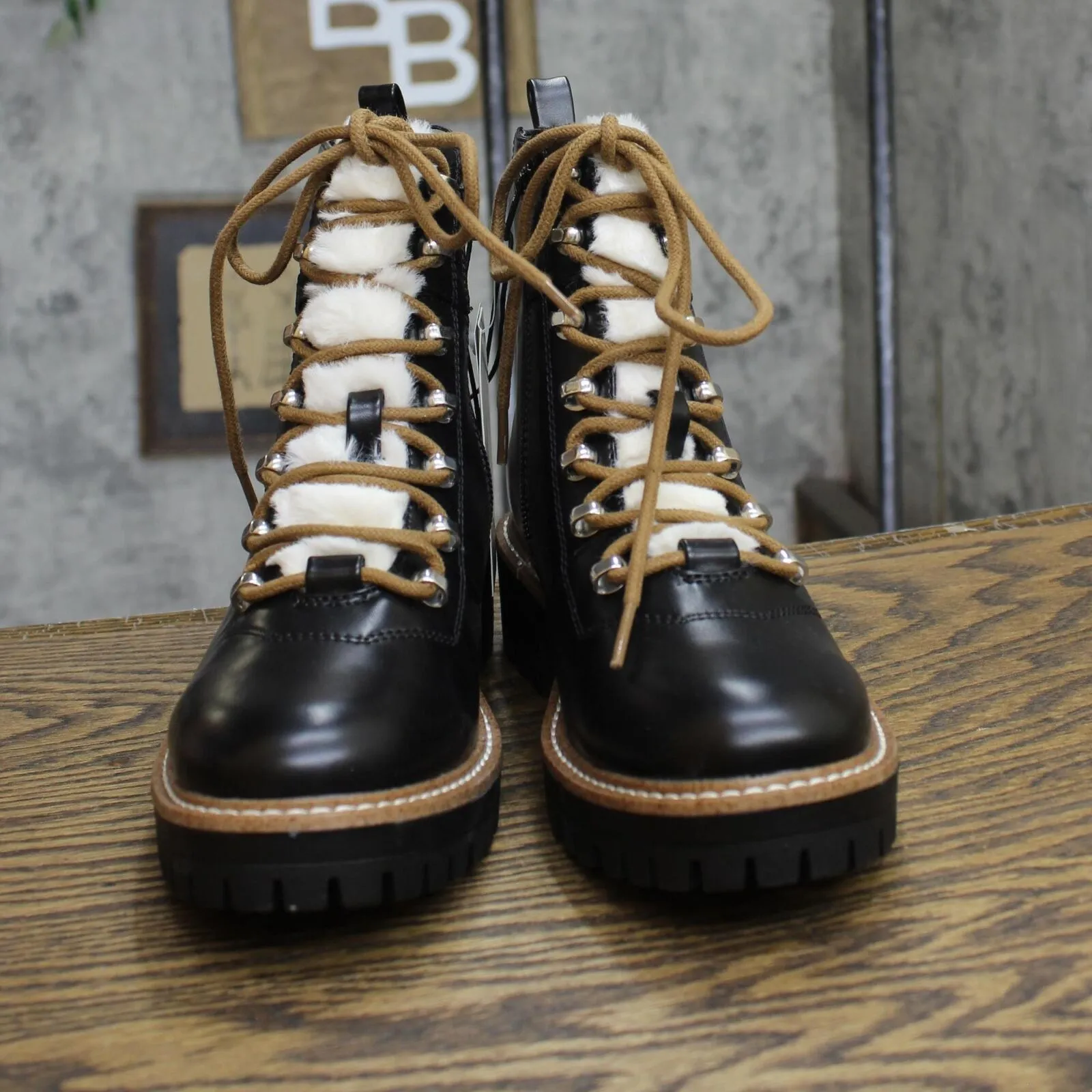 A New Day Womens Leighton Hiking Boots with Memory Foam Insole Black 5.5M