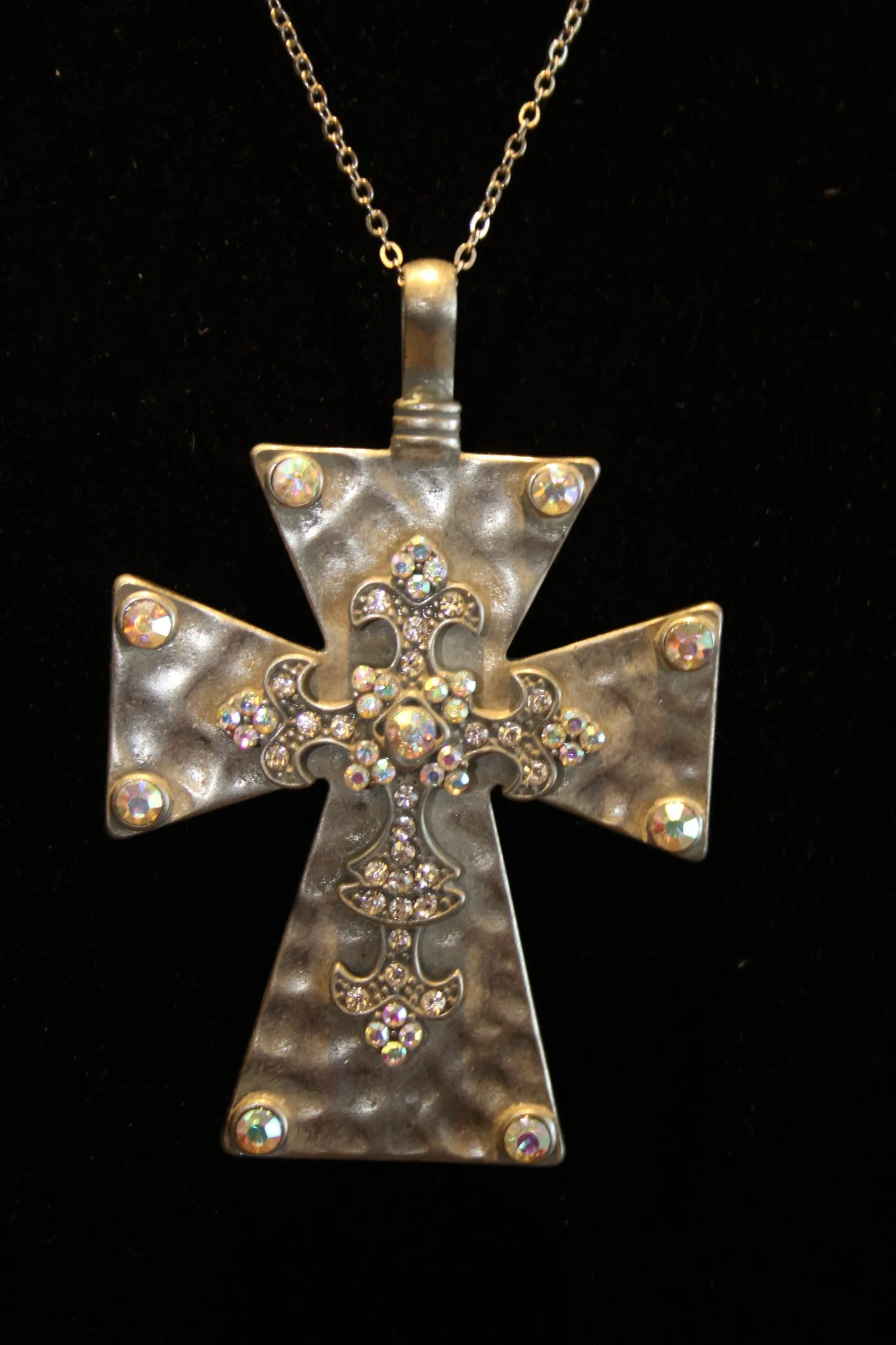 ADO | Embellished Cross Pendant Silver