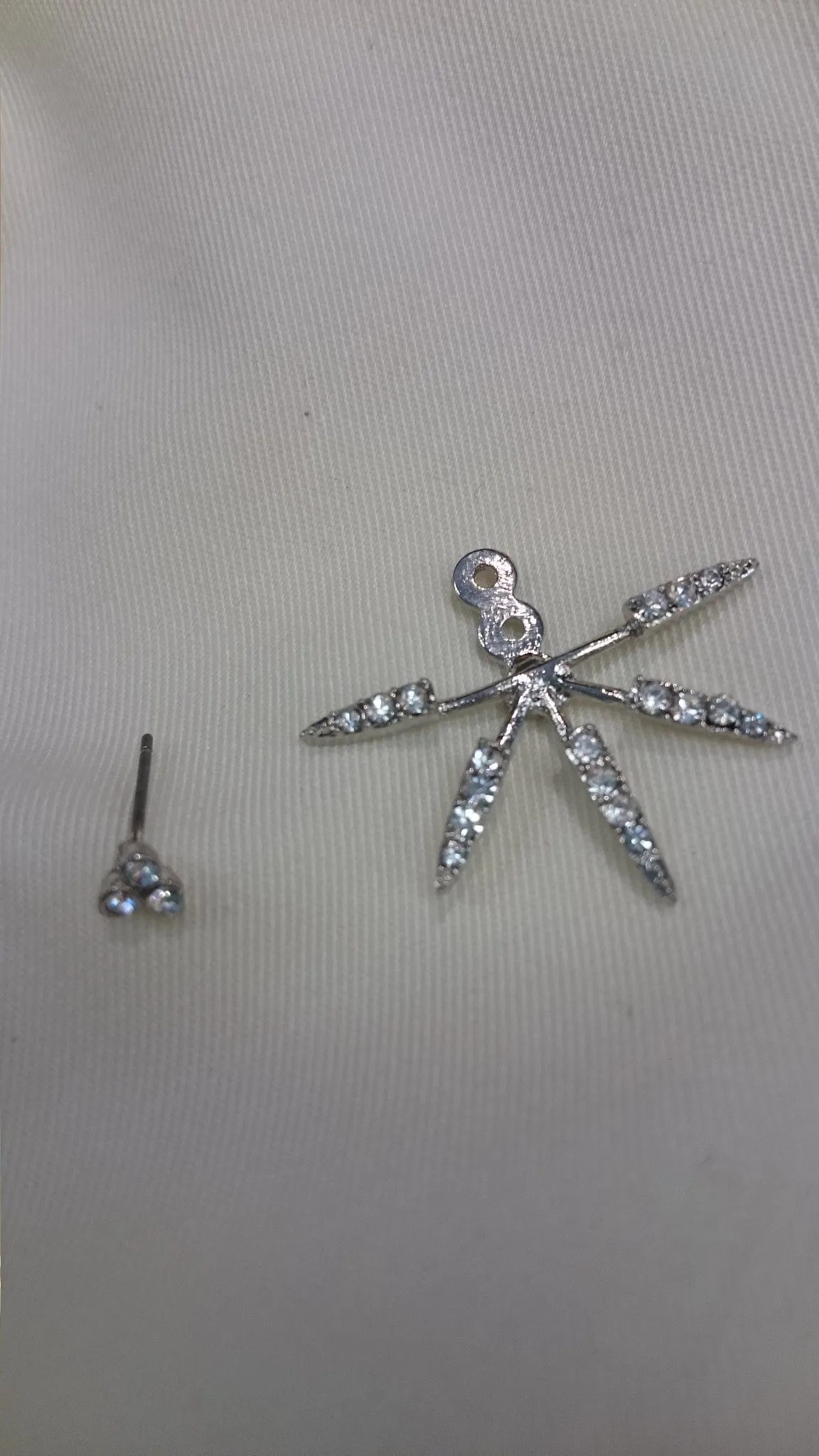ADO | Peekaboo Arrow Earring Silver