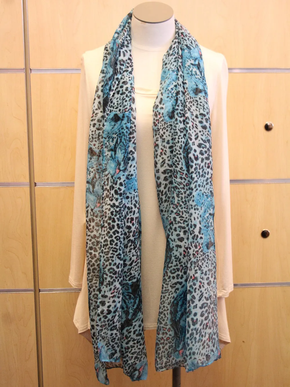 ADO | Wrap Blue Leopard Scarf