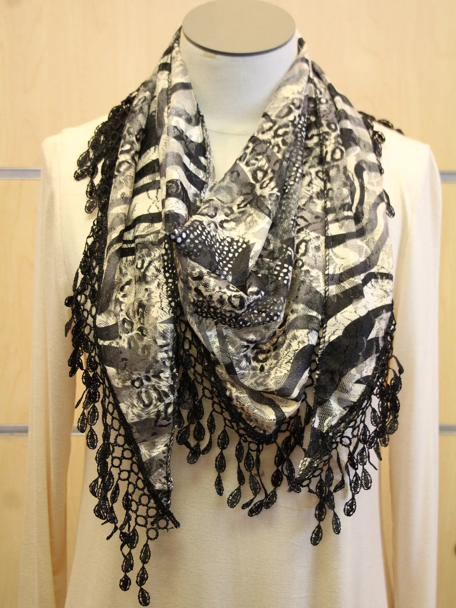 ADO | Wrap Lace Zebra & Leopard Print Triangle Scarf