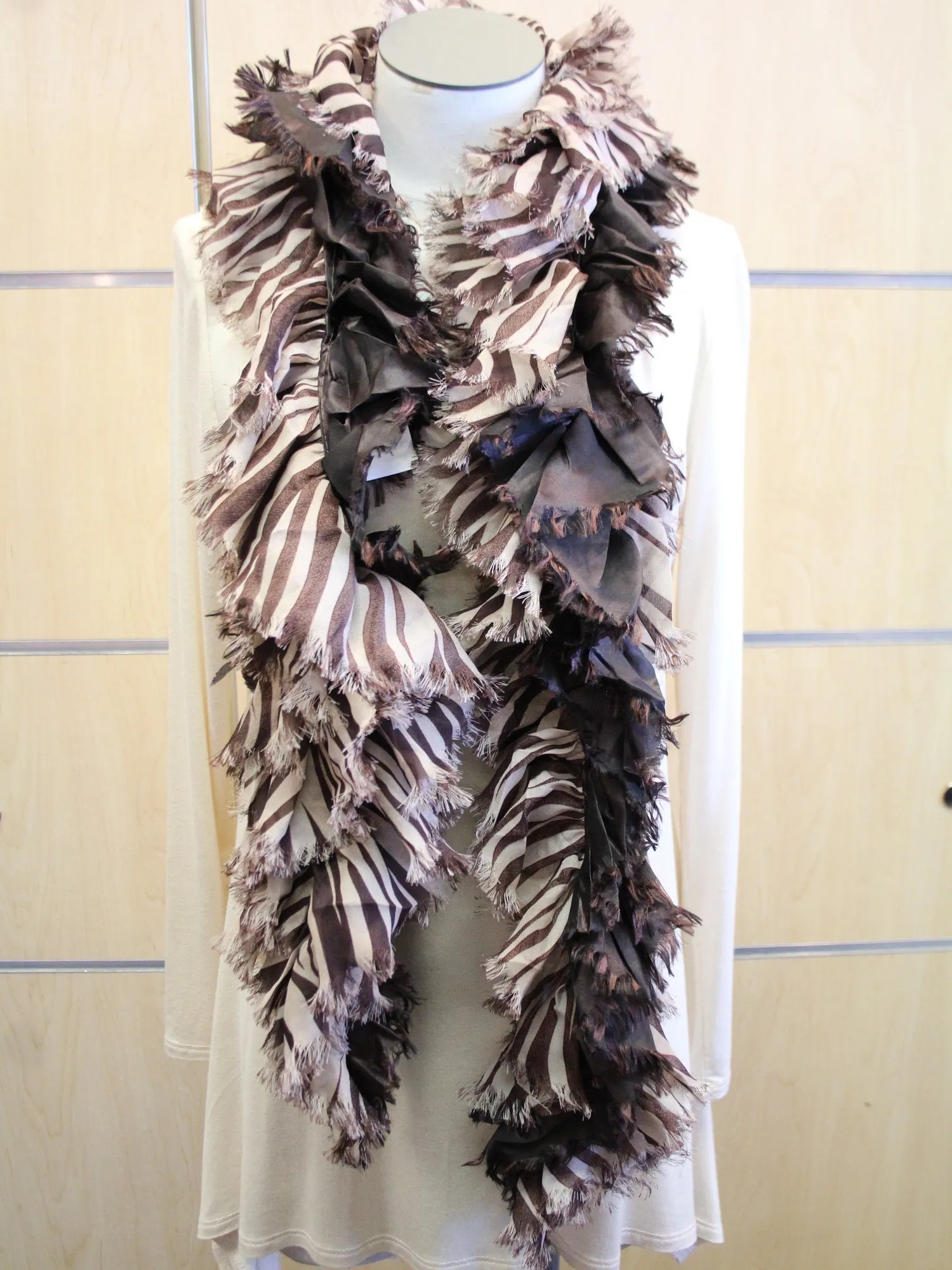 ADO | Wrap Ruffle Scarf Brown Zebra