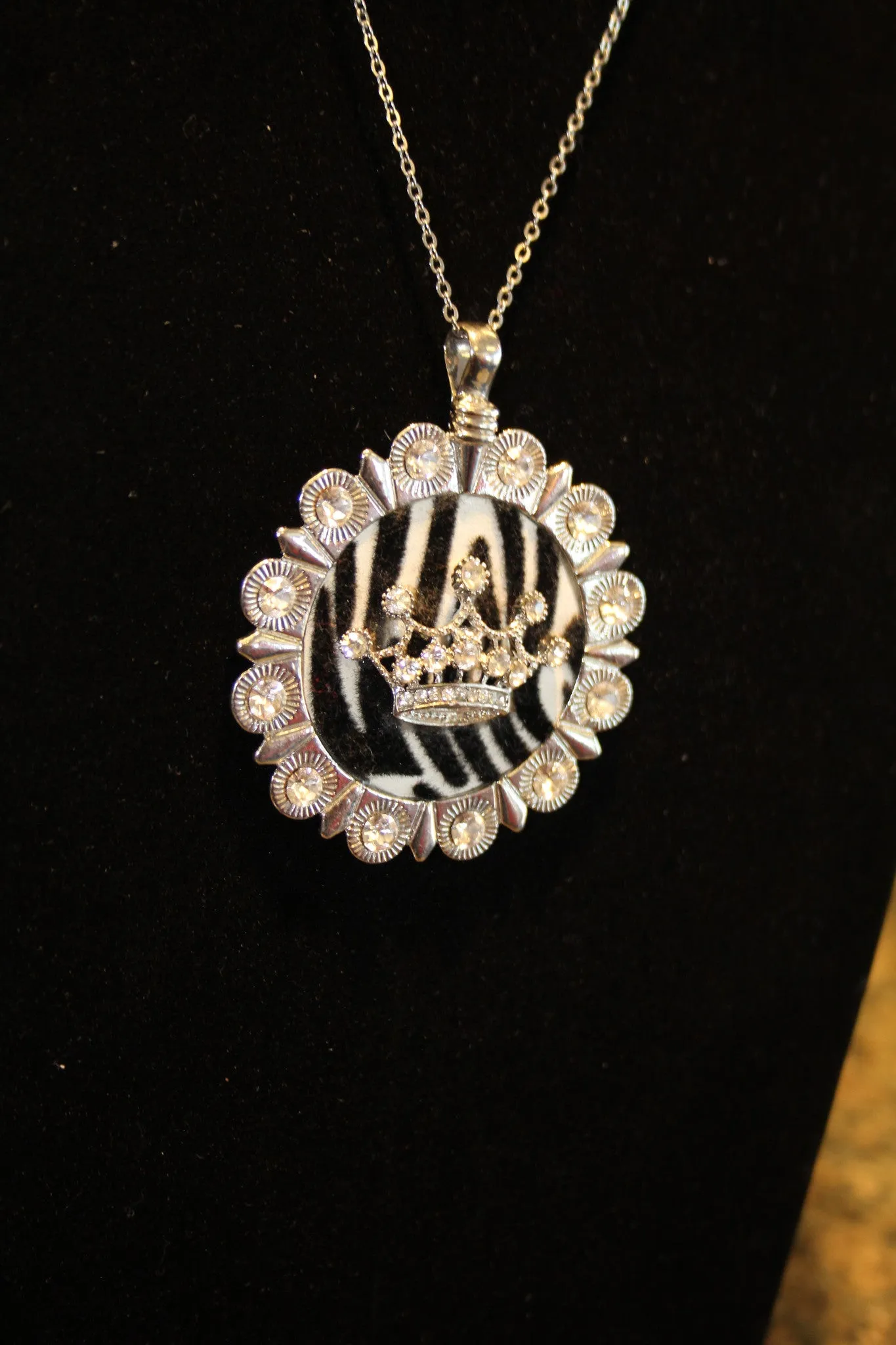ADO | Zebra Shadow Crown Pendant