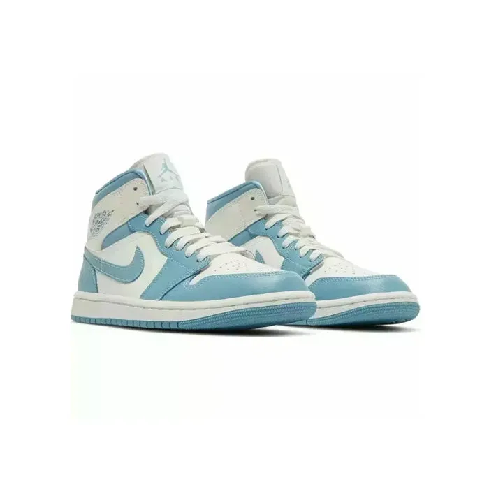 Air Jordan 1 Mid 'University Blue / UNC White'