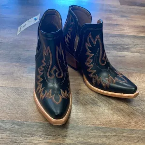ARIAT WOMEN'S DIXON BROOKLYN FASHION BOOTIES - SNIP TOE