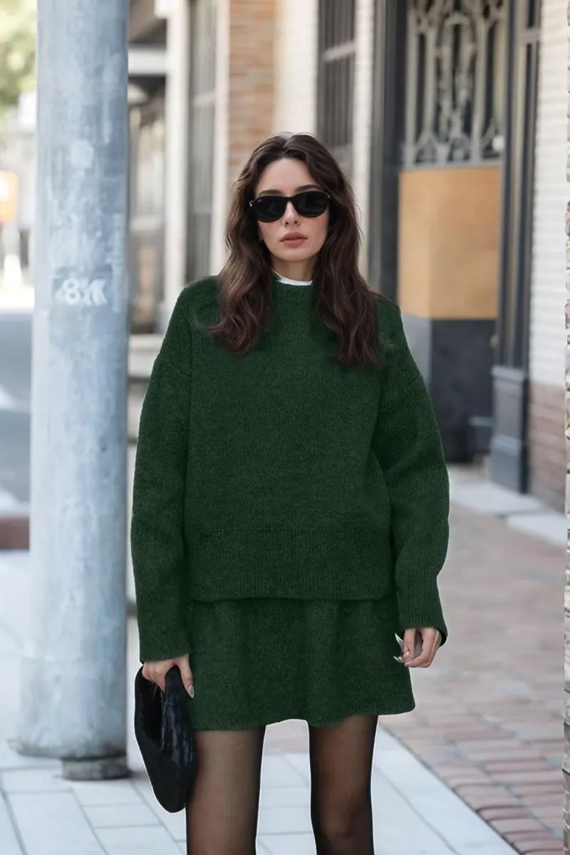 Chouyatou Women Sweater Skirt Sets 2 Pieces Outfits Loose Fit Pullover Sweater Knitted Mini Skirt