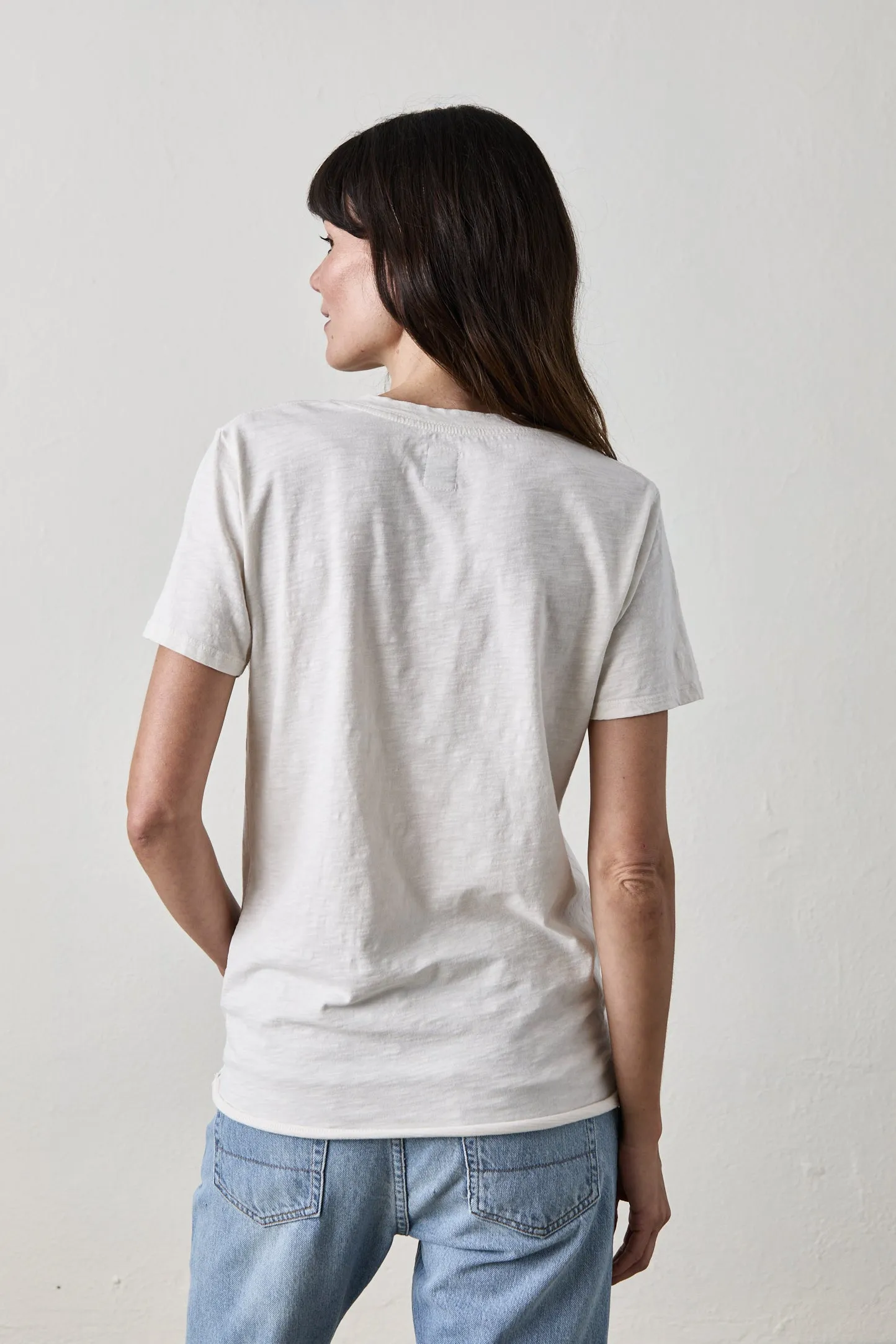CORA TEE IN IVORY