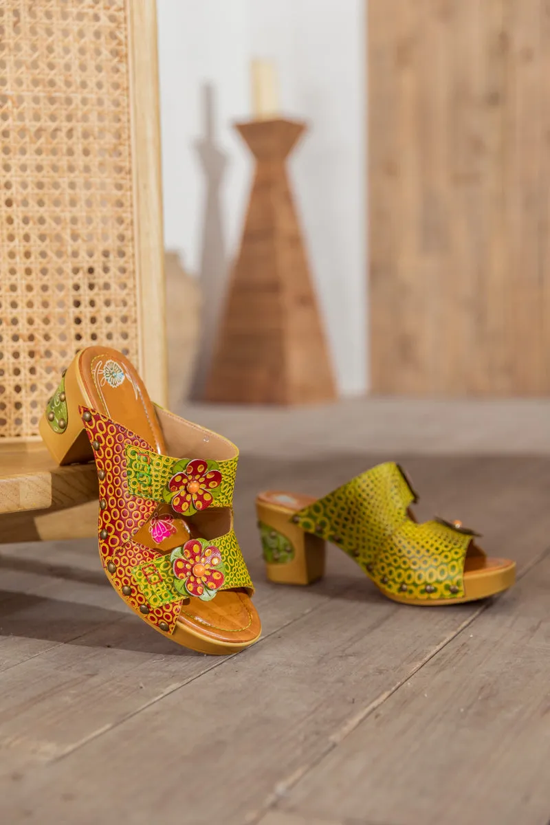 Daisy Applique Genuine Leather Slide