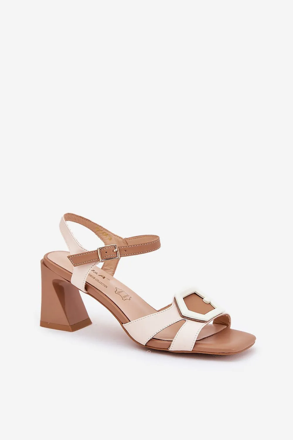 Elegant natural leather heel sandals