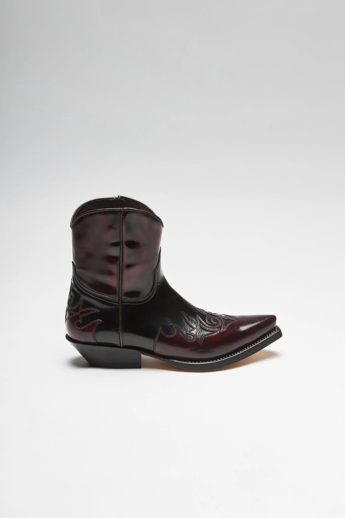 EMILIO Unisex Schwarz Rot