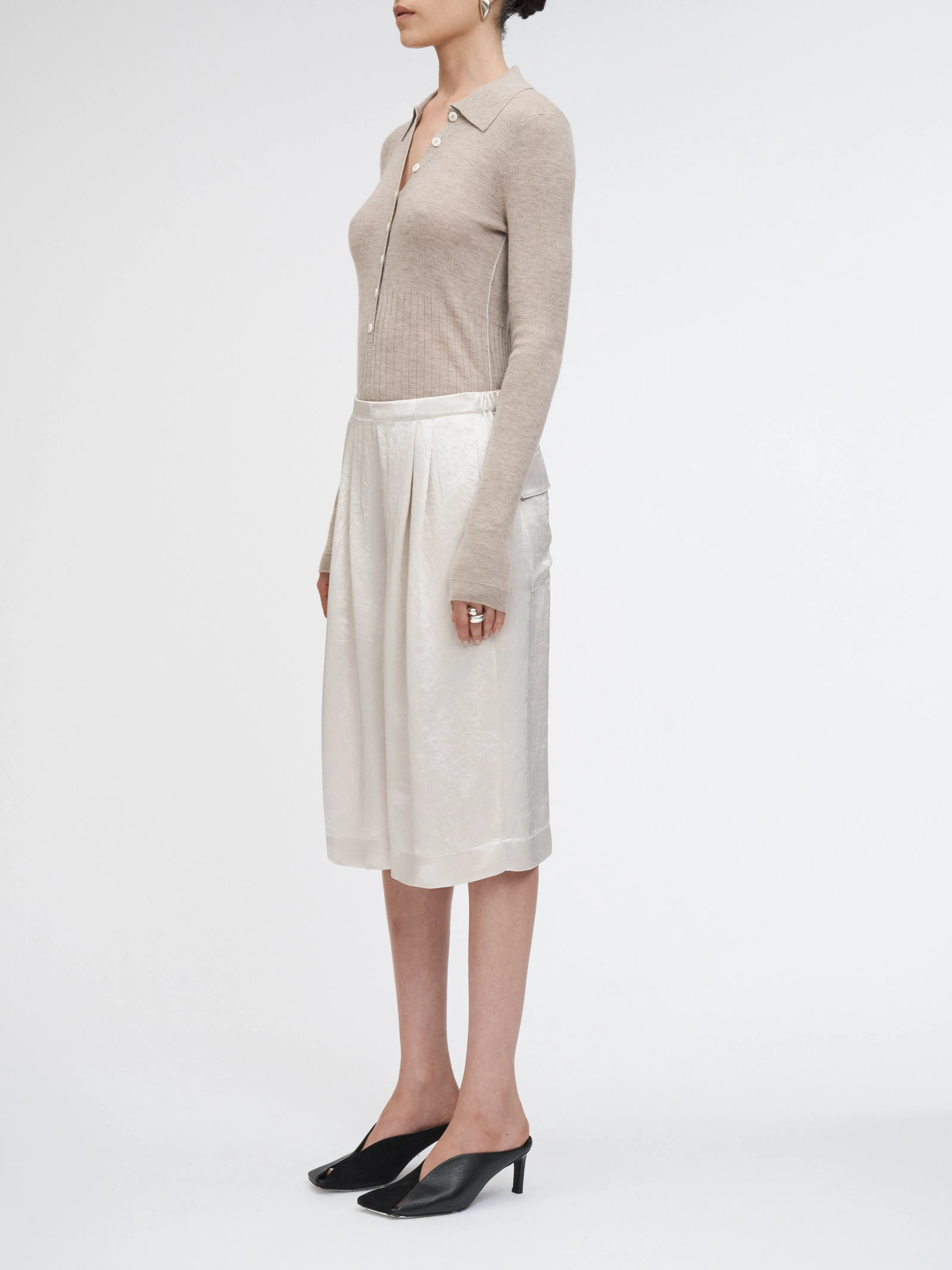 Flap Pocket Basketball Short in Glossy Champagne