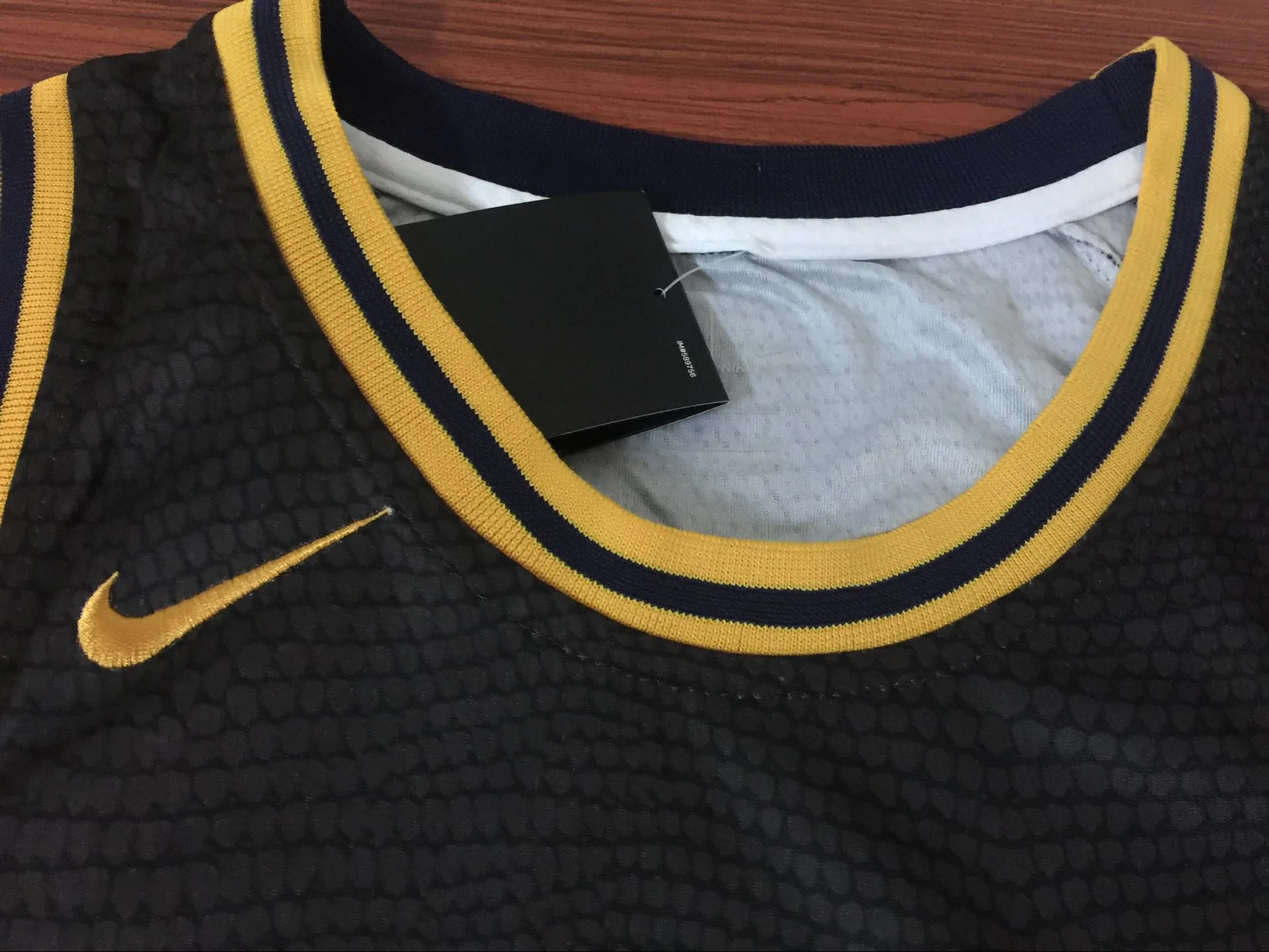 Men 24 Kobe Bryant Jersey Black Los Angeles Lakers Swingman Jersey Fanatics
