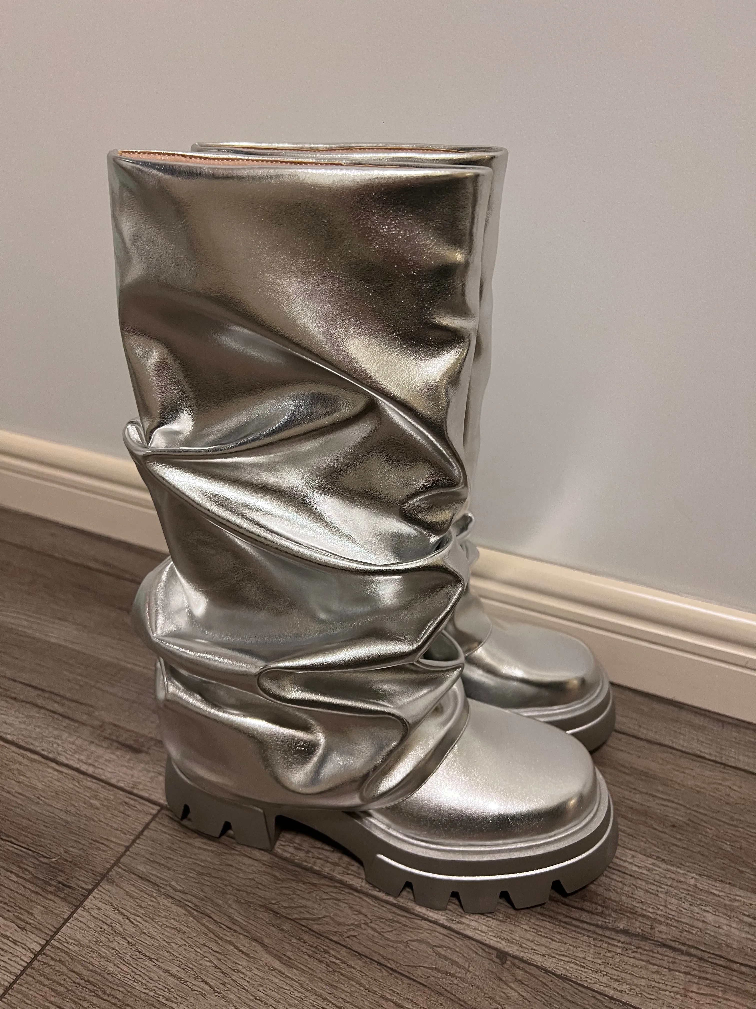 Metal Silver Wrinkle Short Trouser Boots