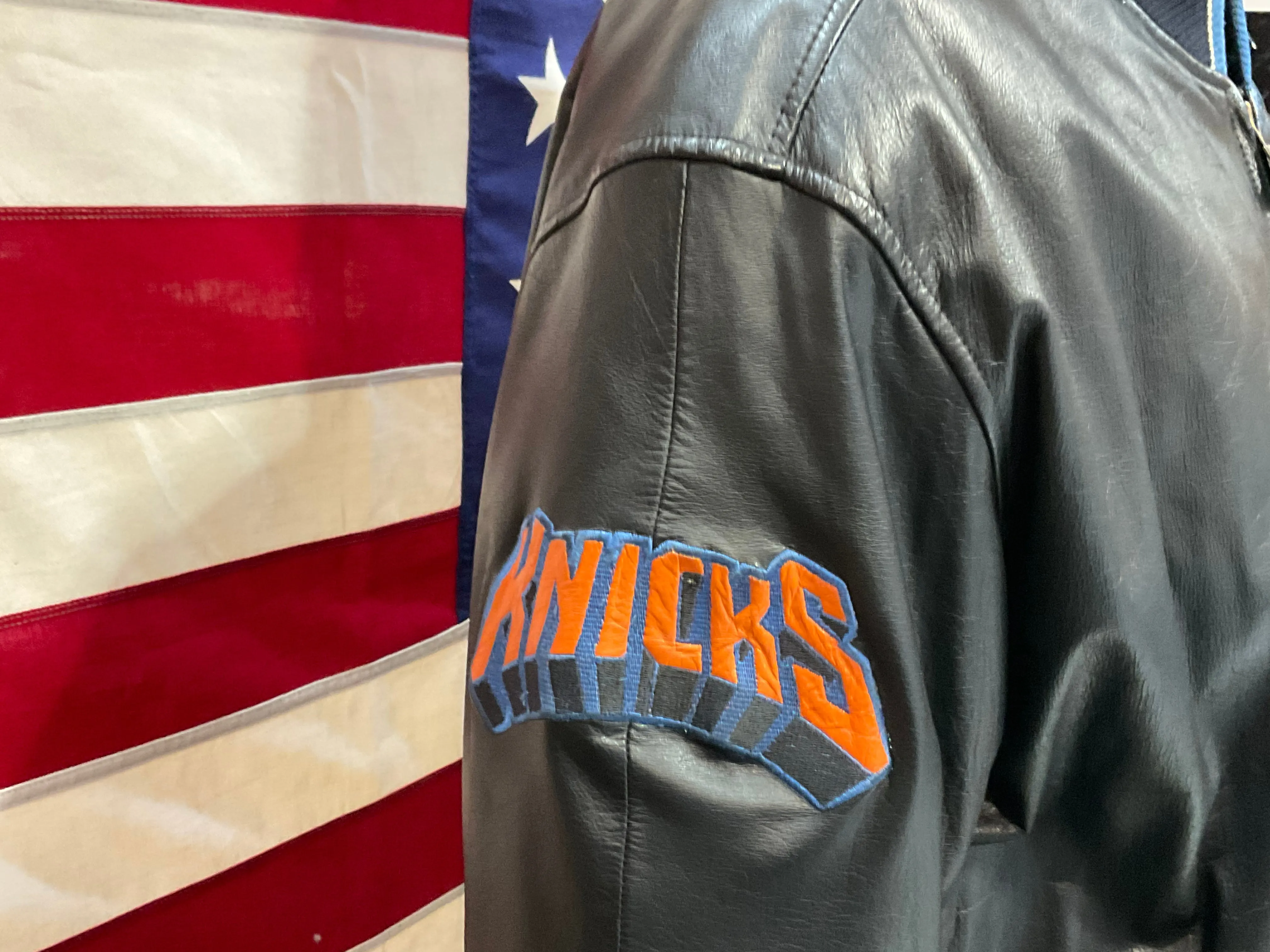 New York Knicks NBA Vintage 90’s Leather Mens Bomber Jacket by Carl Banks & G-III