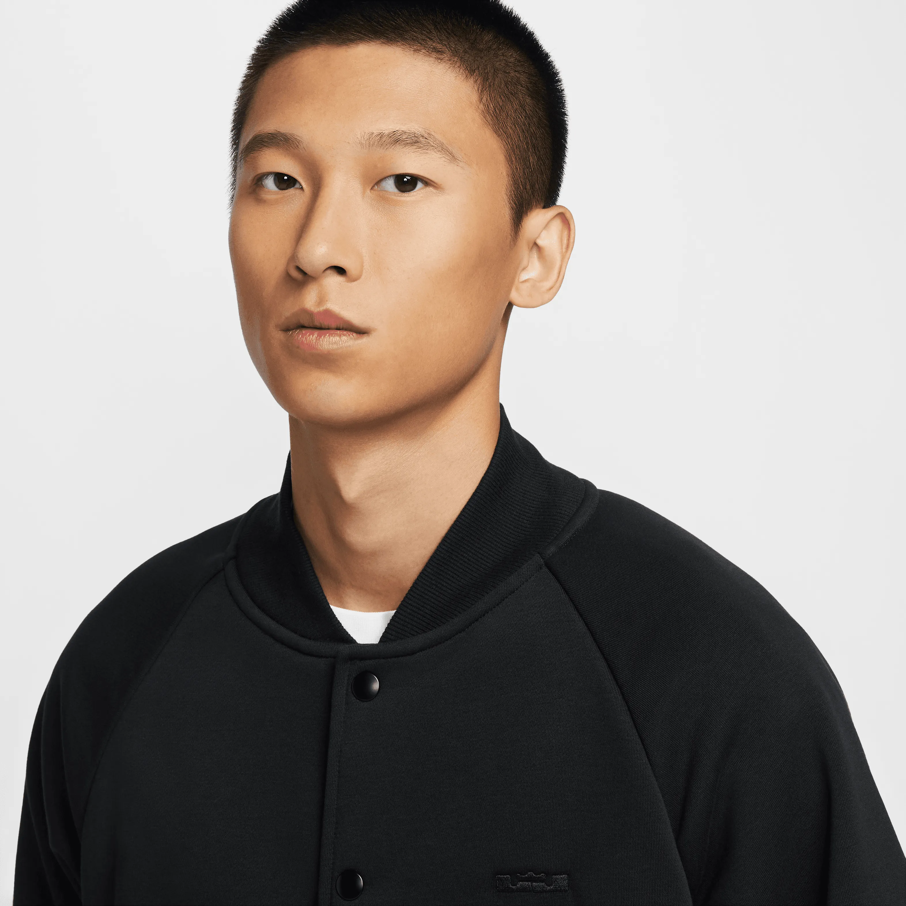 Nike LeBron Men's Standard Issue Therma-FIT Basketball Jacket