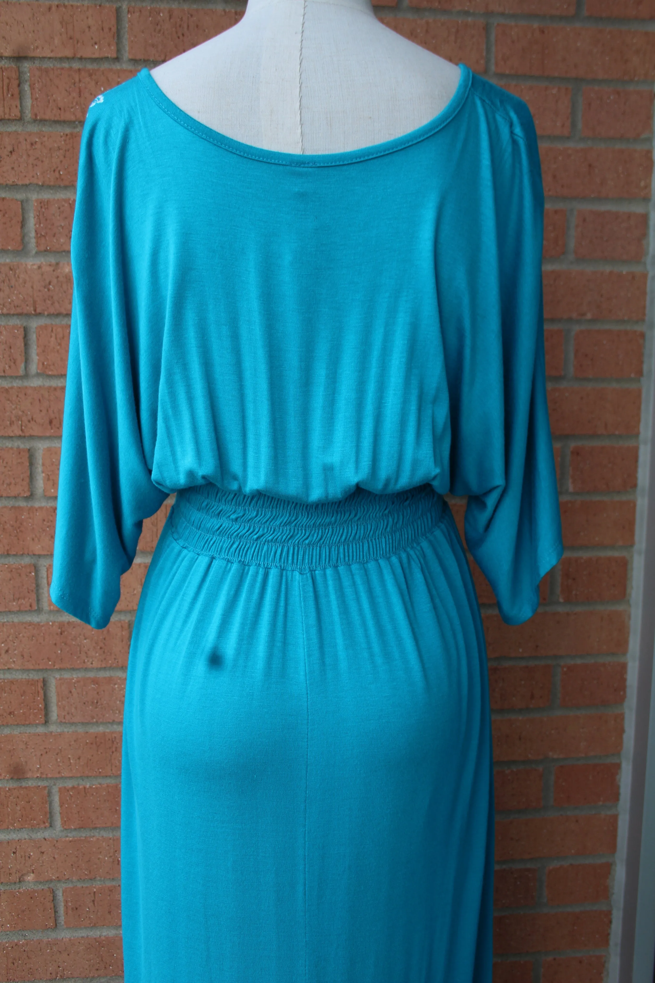 Voll | Long Bright Teal & White Design Maxi Dress