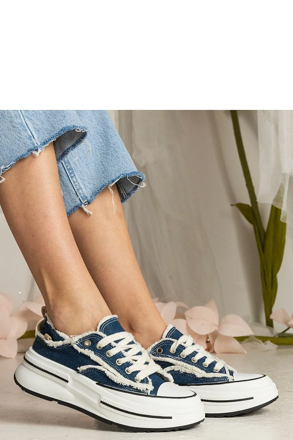 Women's high-soled sneakers