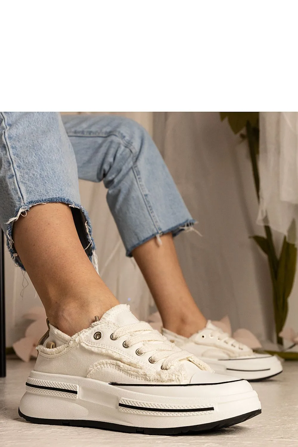 Women's high-soled sneakers